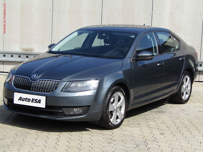 Škoda Octavia (2016) 2.0 TDi, ČR, DSG, bixen - fotka 3 z 20