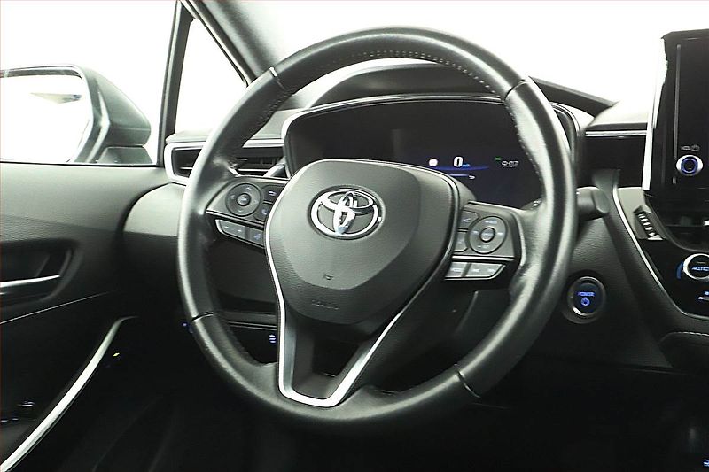 Toyota Corolla (2022) Comfort 1.8 Hybrid - fotka 13 z 15