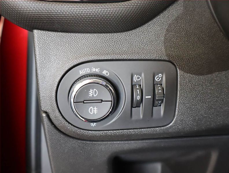 Opel Crossland X (2024) 1.2 Turbo, ČR,1.maj - fotka 15 z 20
