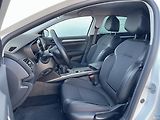 Renault Mégane (2023) GrandCoupé INTENS 1,3TCe 140k - náhled 17