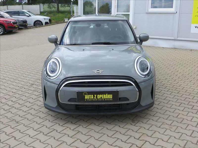 Mini Cooper 1,5 100kW CZ DPH Klima,Tempo - fotka 2 z 21