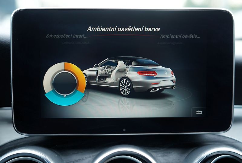 Mercedes-Benz Třídy C C 220d cabrio 4Matic AMG/210PS - fotka 41 z 44