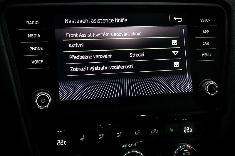 Škoda Octavia 3 FL Combi 1.4 TSI 110 kW DSG - fotka 31 z 34