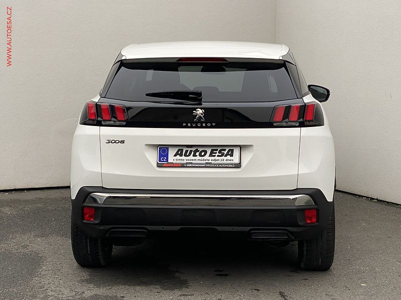 Peugeot 3008 (2018) 1.5 HDi, Active, AT, navi - fotka 5 z 17