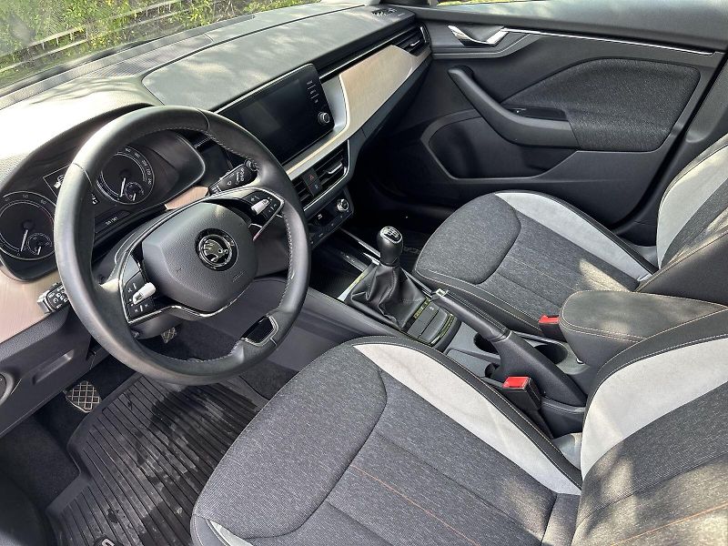 Škoda Scala (2022) 1.5 TSI Style - fotka 7 z 30