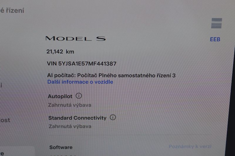 Tesla Model S LONG RANGE AWD 493kW - fotka 31 z 50