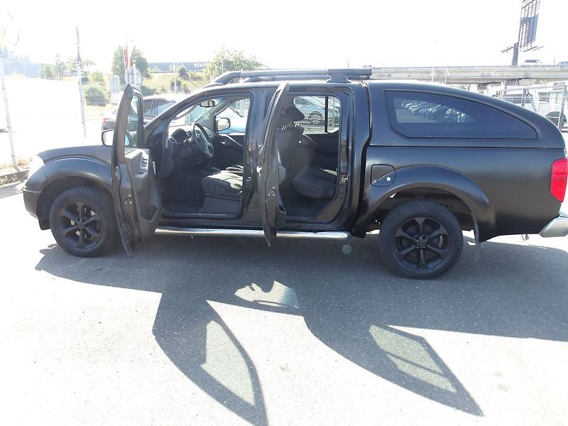 Nissan Navara 2,5TDCi 4x4 NAJ.200000km ! - fotka 13 z 33
