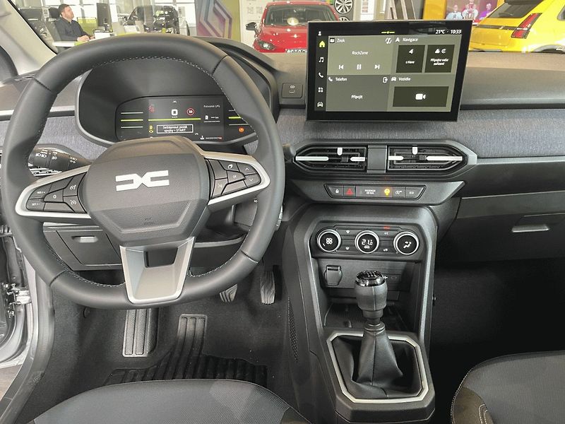 Dacia Sandero (2026) Journey Eco-G 120 - fotka 3 z 4