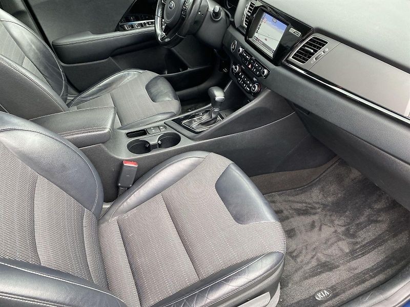 Kia Niro (2017) 1.6 GDI HEV DCT - fotka 8 z 38