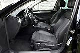 Volkswagen Passat 2.0 TDi CR HIGHLINE, NAVI, LED - náhled 8