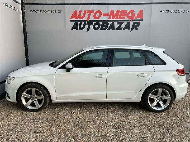 Audi A3 1,6 81kW  Sportback - fotka 5 z 45