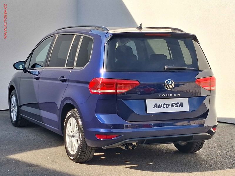 Volkswagen Touran (2024) 2.0 TDi, 2.maj,ČR, DSG, LED - fotka 6 z 20