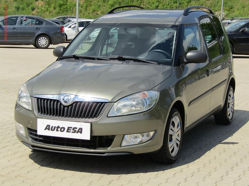 Škoda Roomster (2014) 1.2 TSi, ČR, AC - fotka 3 z 13