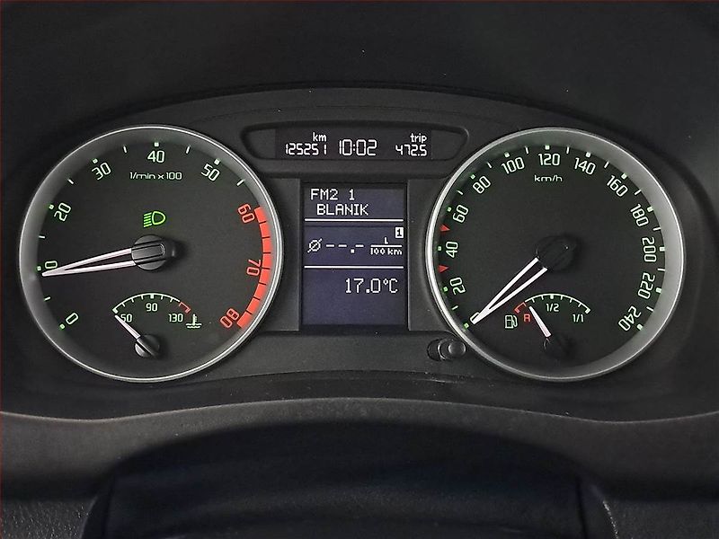 Škoda Fabia (2008) Ambition 1.2 12V, nová STK - fotka 11 z 21