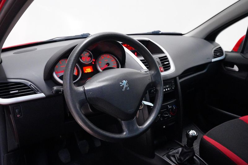 Peugeot 207 - fotka 5 z 6
