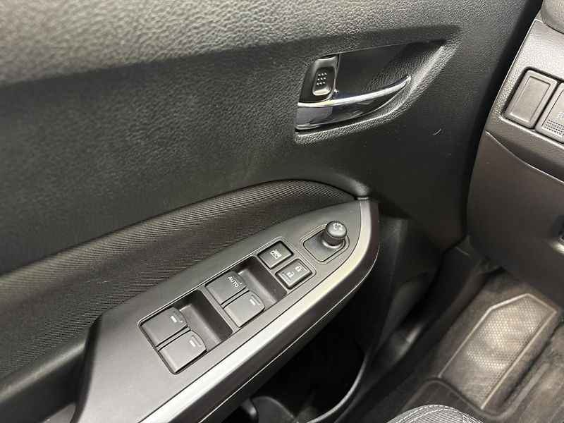 Suzuki Vitara 1.4 BoosterJet 95kW Premium - fotka 13 z 23