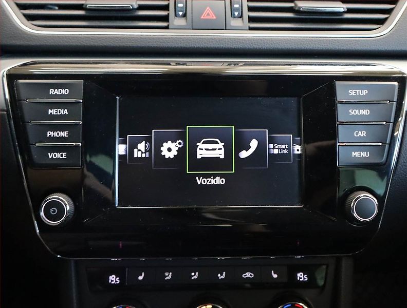 Škoda Superb (2016) 2.0 TDI 4x4, 4X4, Bi-Xenony - fotka 19 z 28