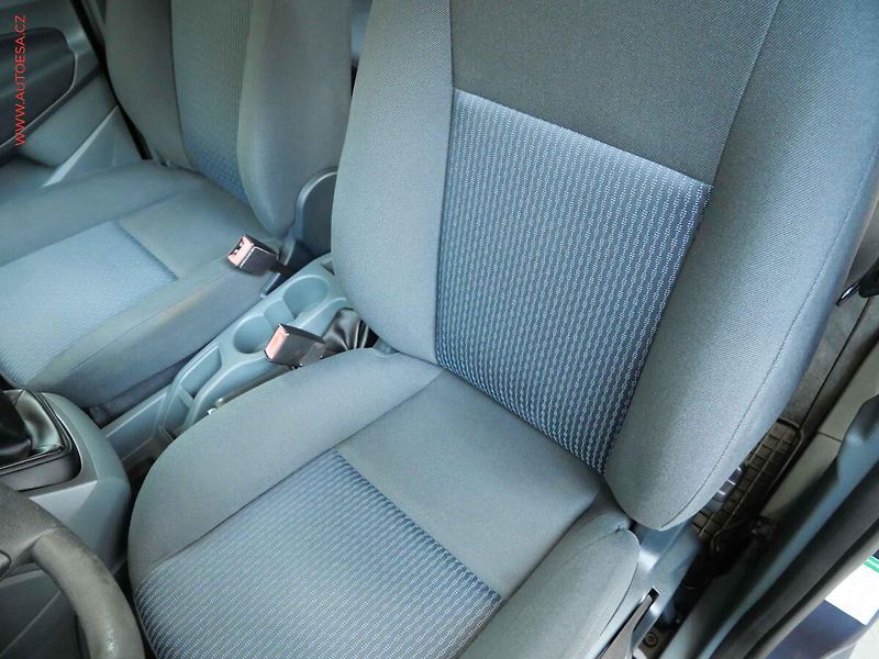 Ford C-MAX (2012) 1.6i, 2.maj,ČR, Klima - fotka 9 z 20