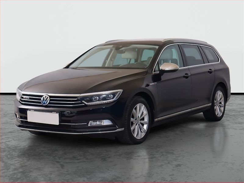Volkswagen Passat (2017) Highline 2.0 TDI, 4X4 - fotka 2 z 21