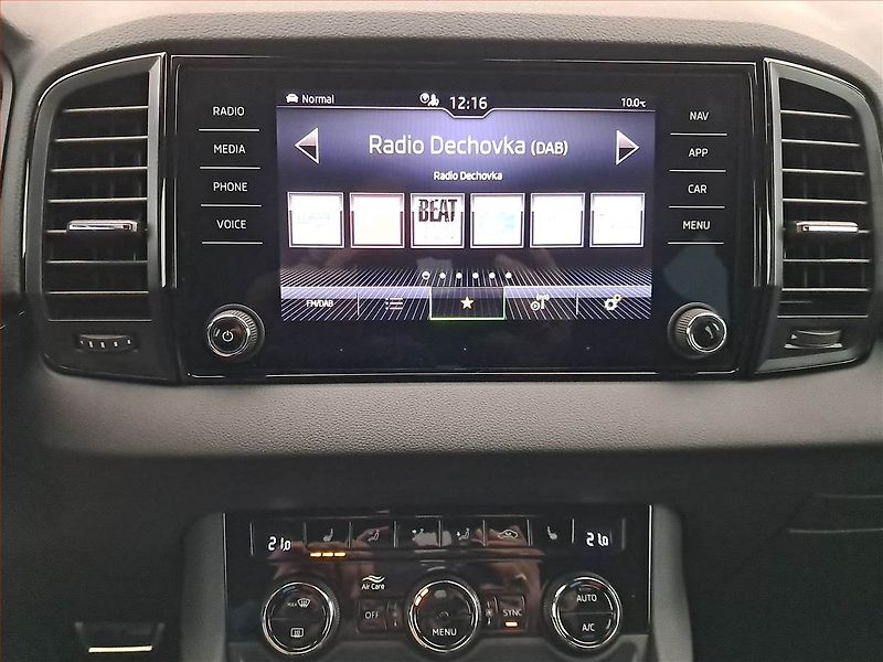 Škoda Karoq (2023) Sportline 1.5 TSI - fotka 12 z 17