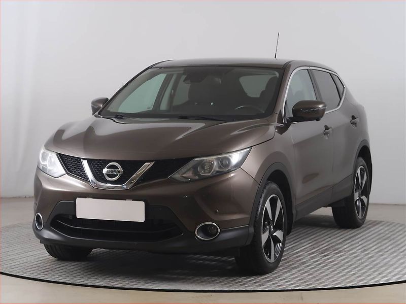 Nissan Qashqai (2016) 1.6 dCi, Serv.kniha, Navi - fotka 2 z 17