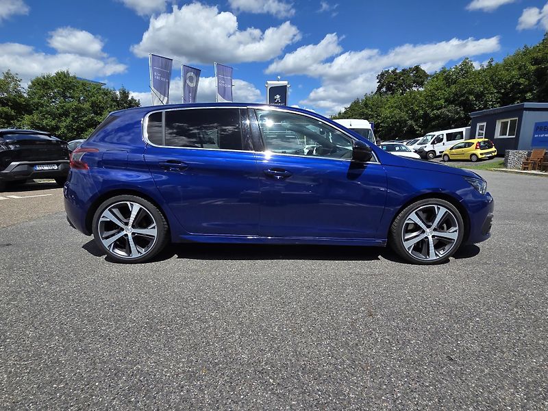 Peugeot 308 (2018) 2.0 BHDi 180 GT EAT8 - fotka 6 z 32