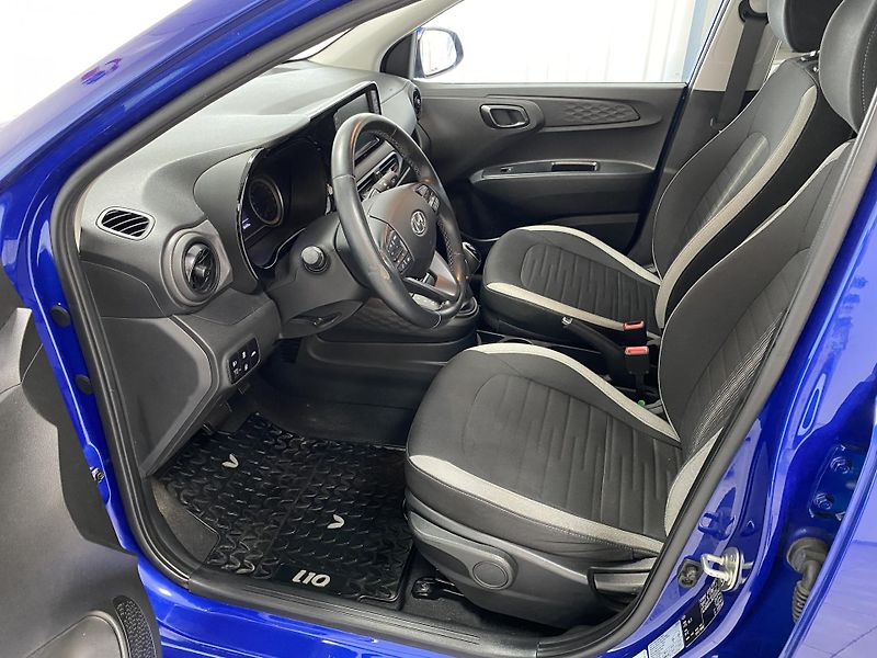 Hyundai i10 1.0 i AUTOMAT ČR REZERVACE  - fotka 19 z 26