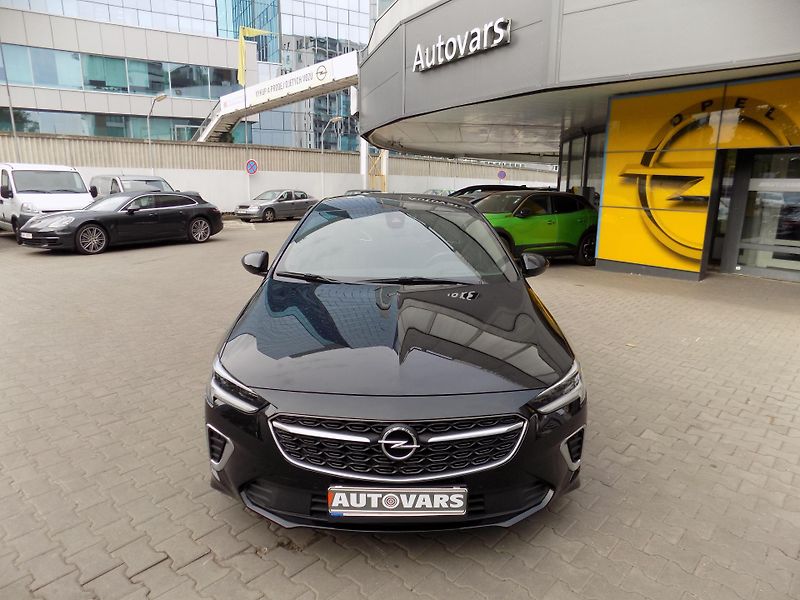 Opel Insignia (2022) 2.0 16V GSi  1. majitel - fotka 2 z 17