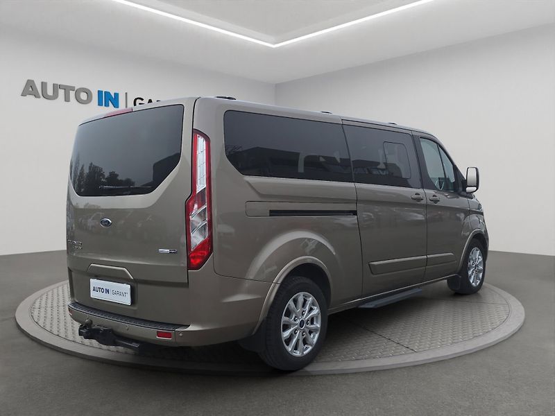 Ford Tourneo Custom (2020) 2.0 EcoBlue MHEV 136kW, 1. Maj - fotka 5 z 22