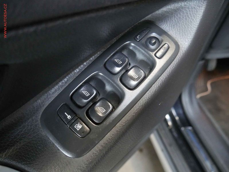 Volvo XC90 (2008) 2.4 D, AC, bxen - fotka 20 z 20