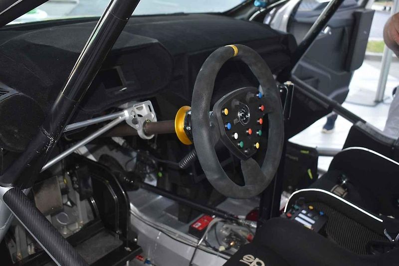 Jediný existující exemplář nové Fabie WRC stál při 