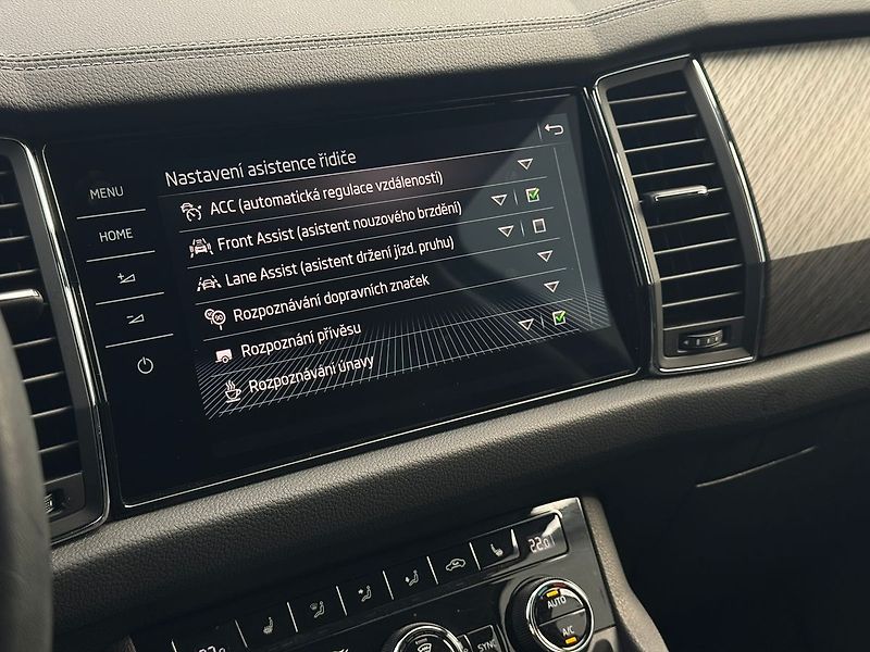 Škoda Kodiaq 2.0TDI 147kW 4x4 Tažné Webasto - fotka 9 z 10