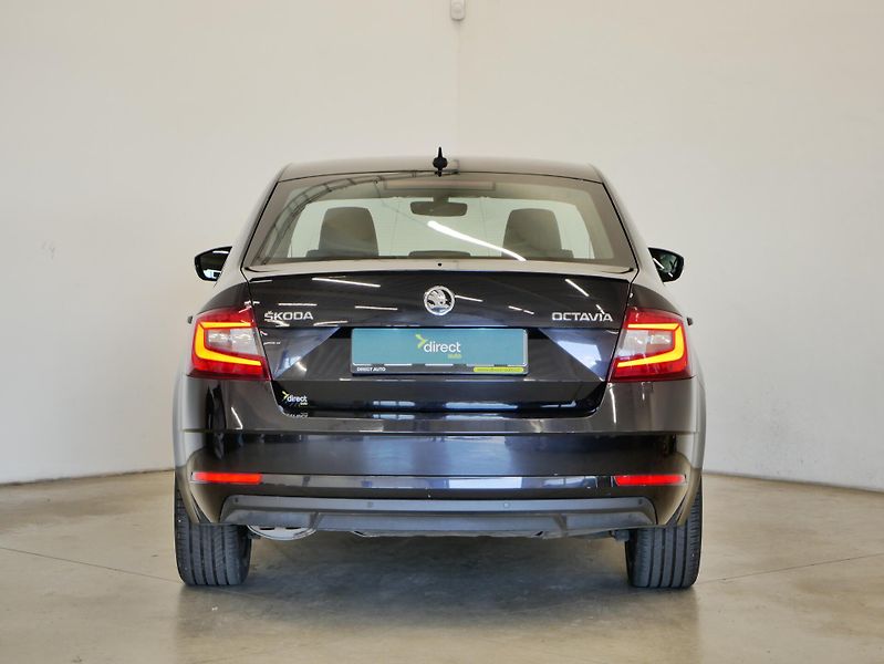 Škoda Octavia - fotka 6 z 27
