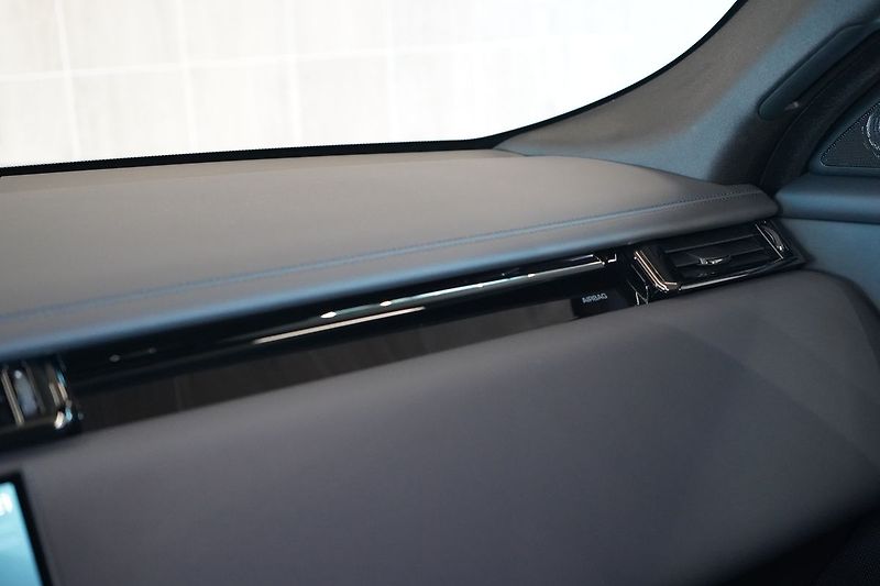 Land Rover Range Rover Velar D300 AWD Dynamic SE, Tážné - fotka 43 z 50