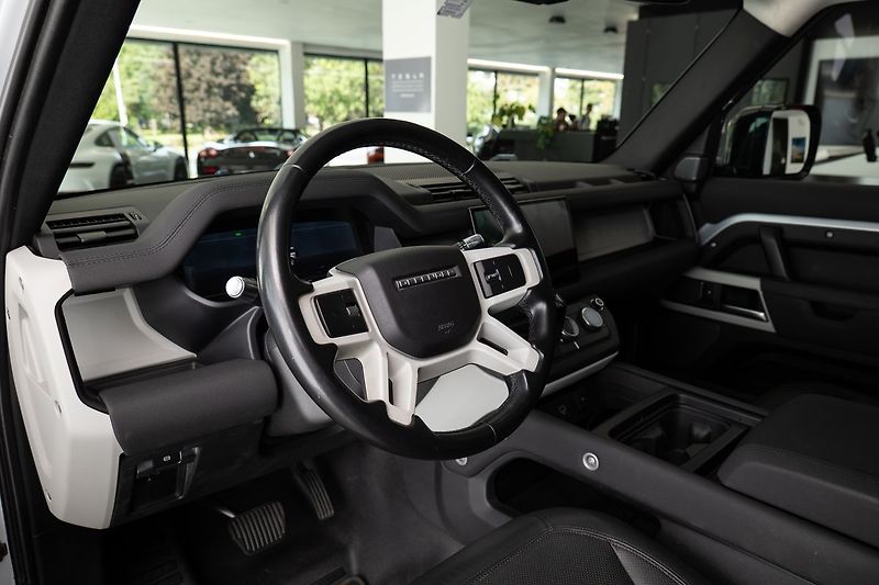 Land Rover Defender D300/Meridian/360 - fotka 5 z 23