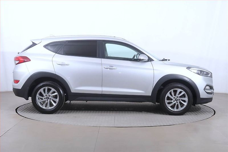 Hyundai Tucson (2015) 1.6 GDI, Serv.kniha, Tempomat - fotka 6 z 17