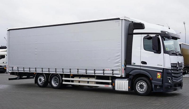 Mercedes-Benz Actros - fotka 4 z 20