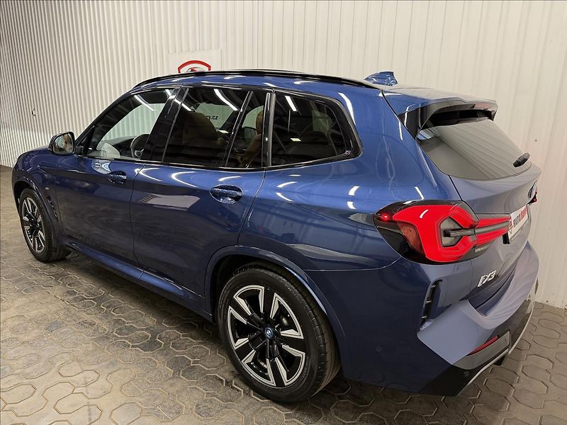 BMW iX3 M SPORT PANO LASER 2XALU 1MAJ. - fotka 6 z 49