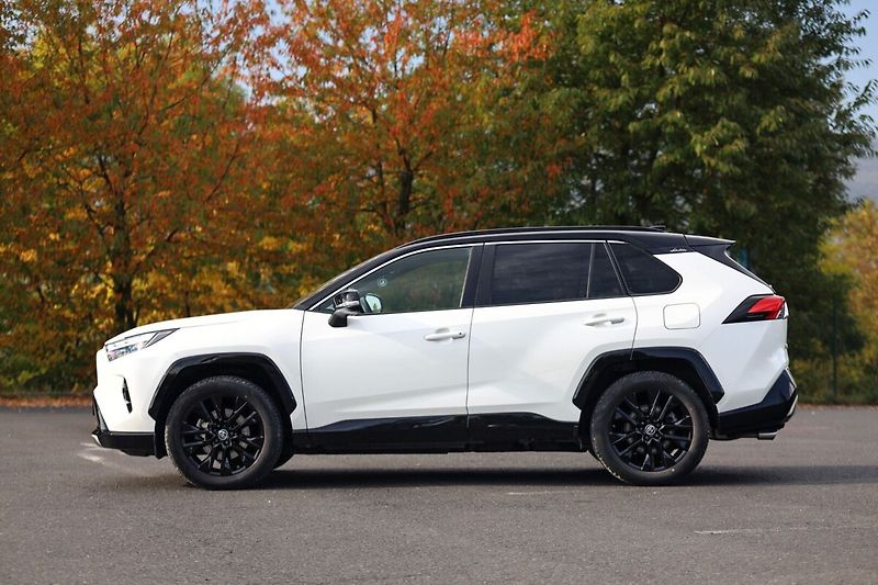 Toyota RAV4 AT SELECTION AWD - fotka 3 z 18