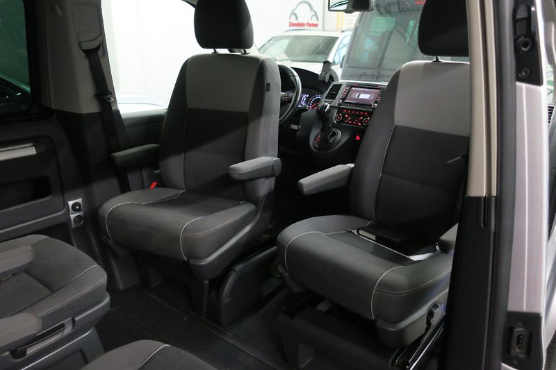 Volkswagen California (2015) 2.0TDI Beach 4Mot. DSG Bi-XEN - fotka 31 z 50
