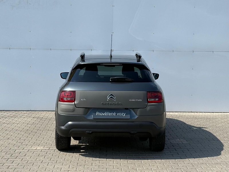 Citroën C4 Cactus 1.6 BlueHDi 73kW - fotka 9 z 27