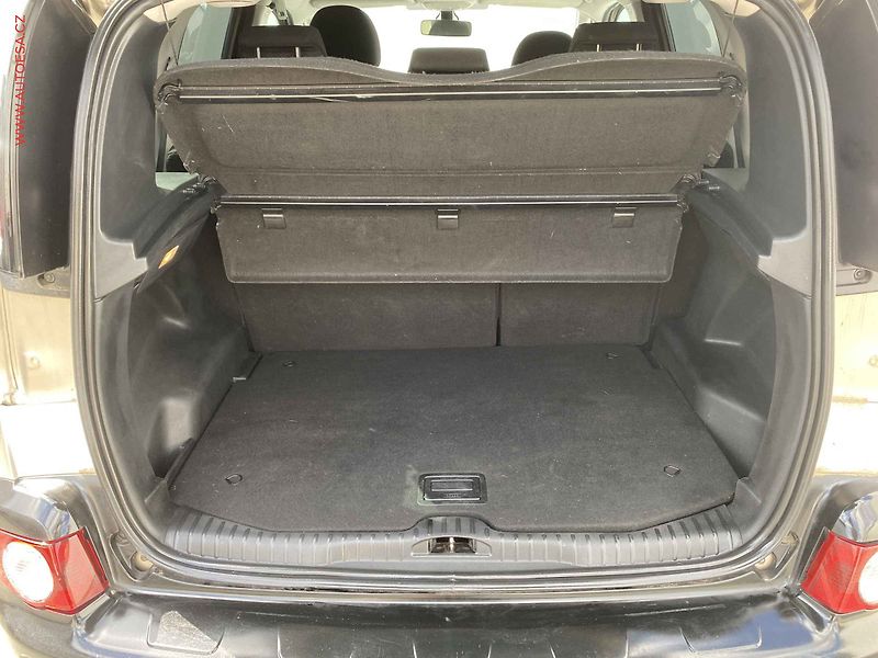 Citroën C3 Picasso (2010) 1.4i, AC, temp - fotka 7 z 14