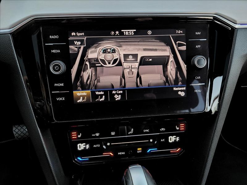 Volkswagen Passat 2,0 zálohováno - fotka 31 z 48