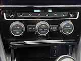 Volkswagen Golf (2018) 1.5 TSi, Join, panor - náhled 15