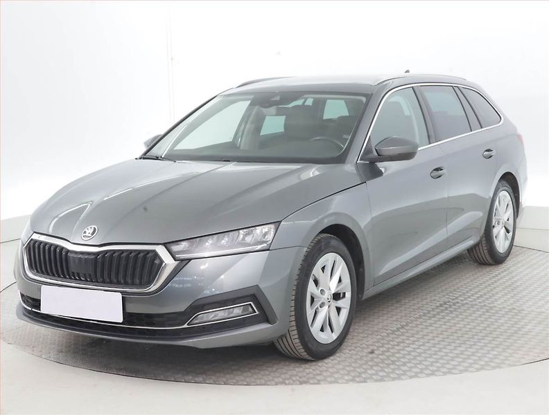 Škoda Octavia (2022) Style 2.0 TDI, 4X4, Automat - fotka 2 z 16