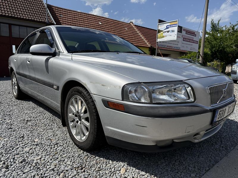 Volvo S80 2.4T ZACHOVALY SERVISOVANY VUZ - fotka 6 z 12