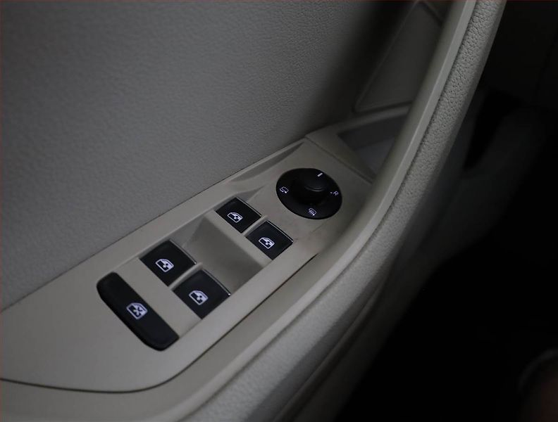 Škoda Superb (2016) Style 2.0 TDI, Kůže, Navi - fotka 18 z 21