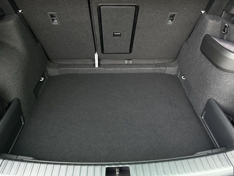 Škoda Karoq 2.0TDi DSG 4x4 150PS Matrix-LE - fotka 43 z 45