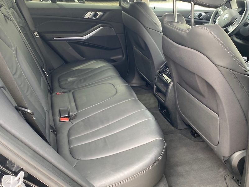 BMW X5 (2019) xDrive30d 195kW - fotka 8 z 31