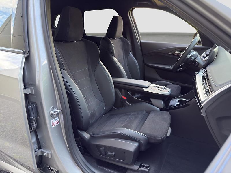 BMW X1 xDrive23i - fotka 13 z 21